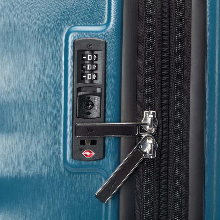 Travelpro Luggage Travelpro Maxlite Air V2 Medium Check-In Hardside Spinner