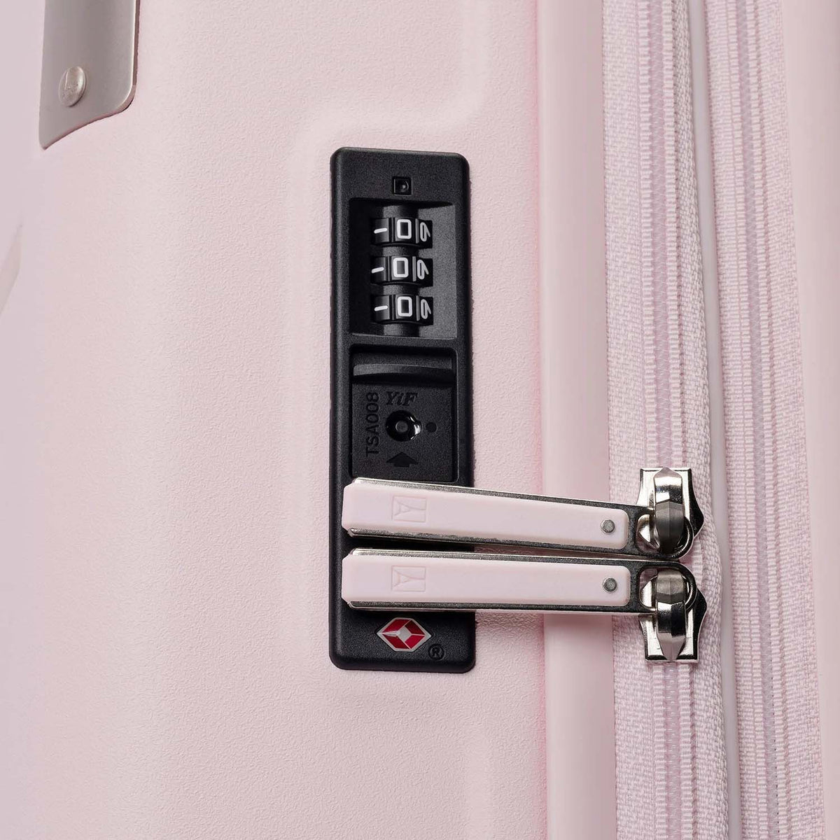 Travelpro Luggage Travelpro Platinum Elite Check-In Hardside Spinner Medium Luggage