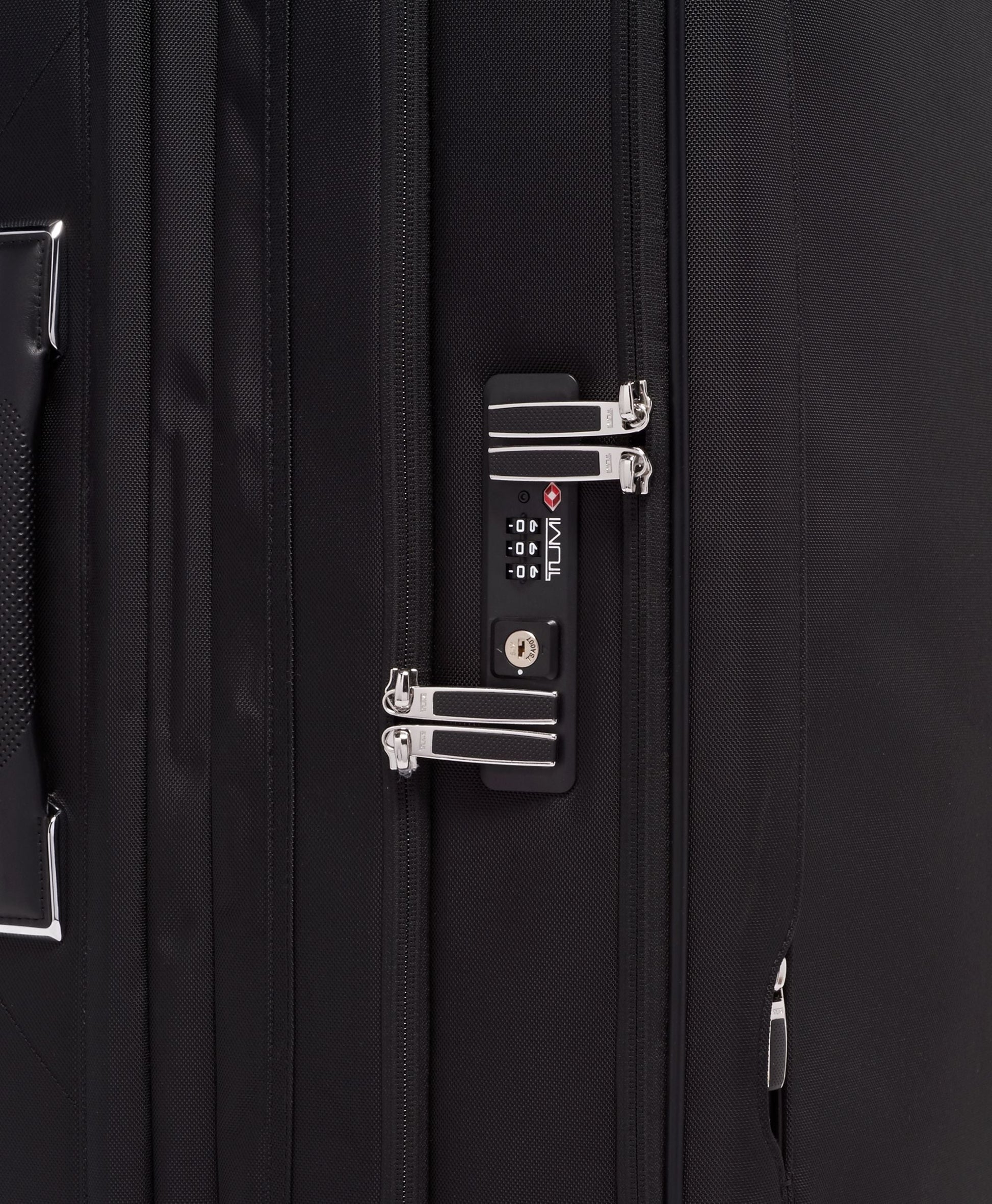 Tumi Luggage Black Tumi Arrivé Extended Trip Dual Access 4 Wheeled Packing Case Large Luggage