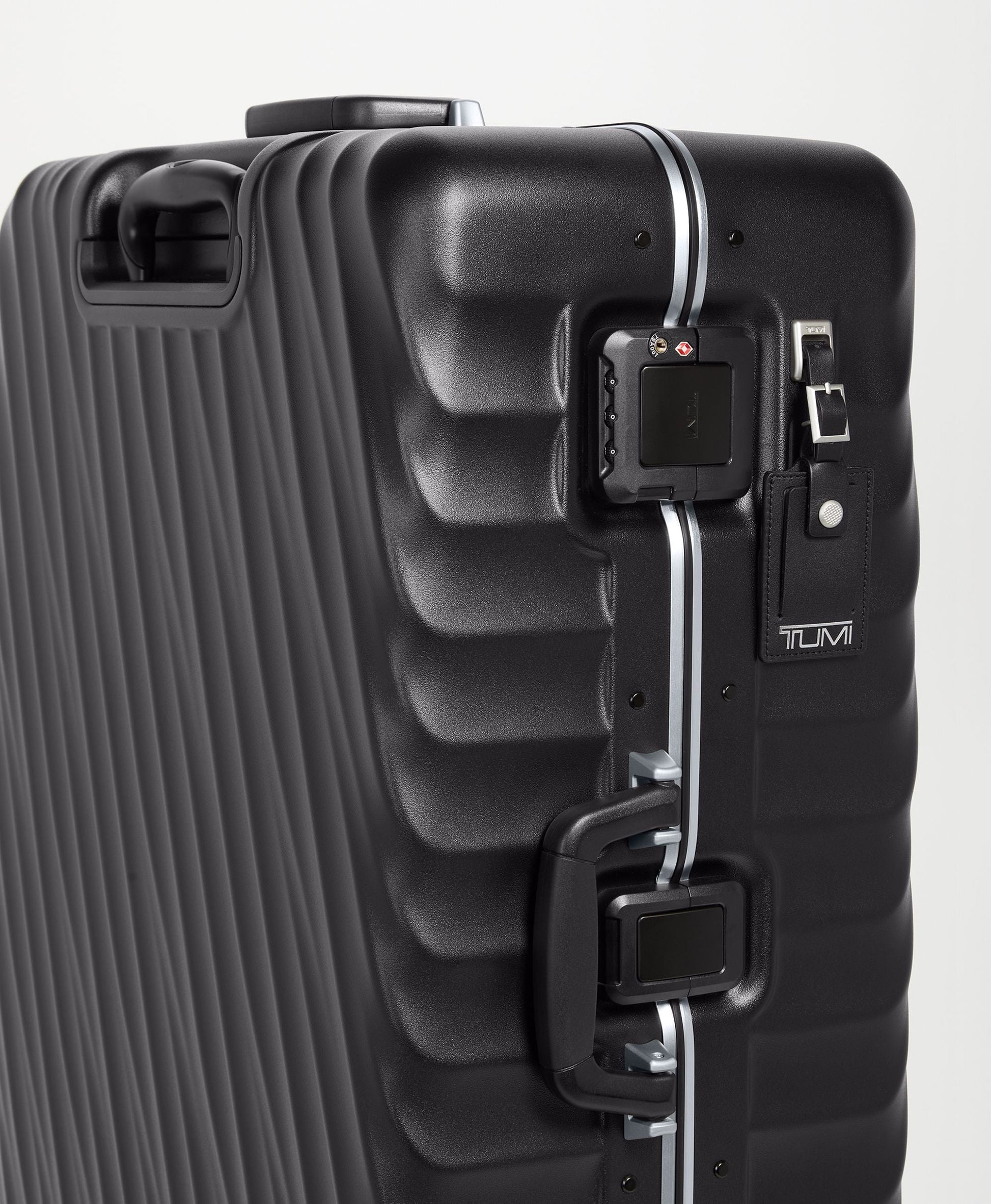 Tumi Luggage Tumi 19 Degree Frame Extended Trip 4 Wheeled Packing Case Large Luggage