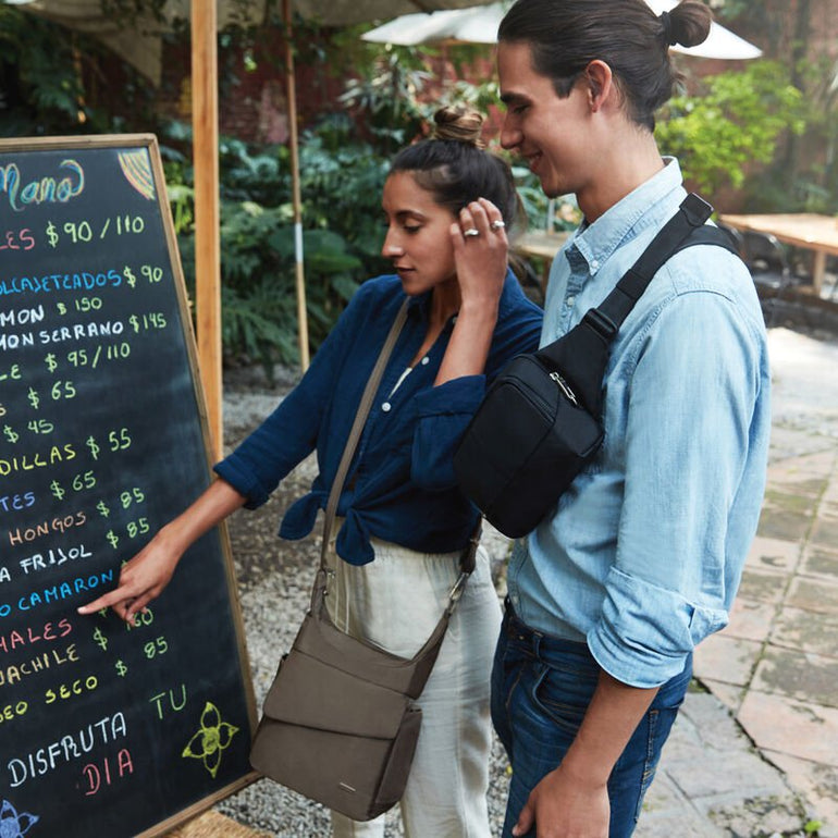 Travelon Anti-Theft Messenger Bag (RFID Blocking)