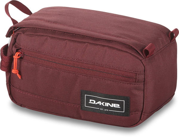 Dakine Groomer Medium Travel Kit – Port Red