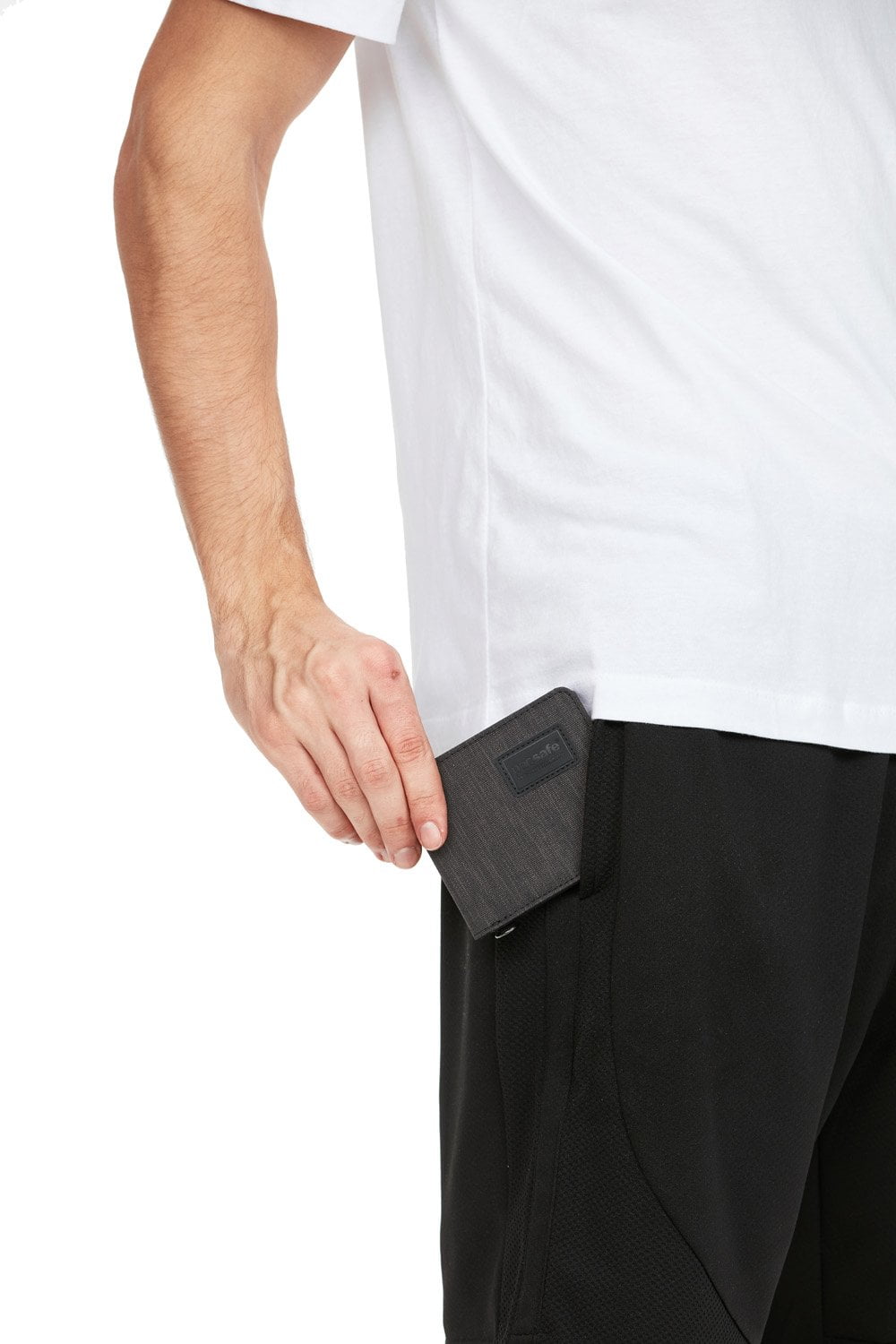 Pacsafe RFIDsafe RFID Blocking Bifold Wallet 
