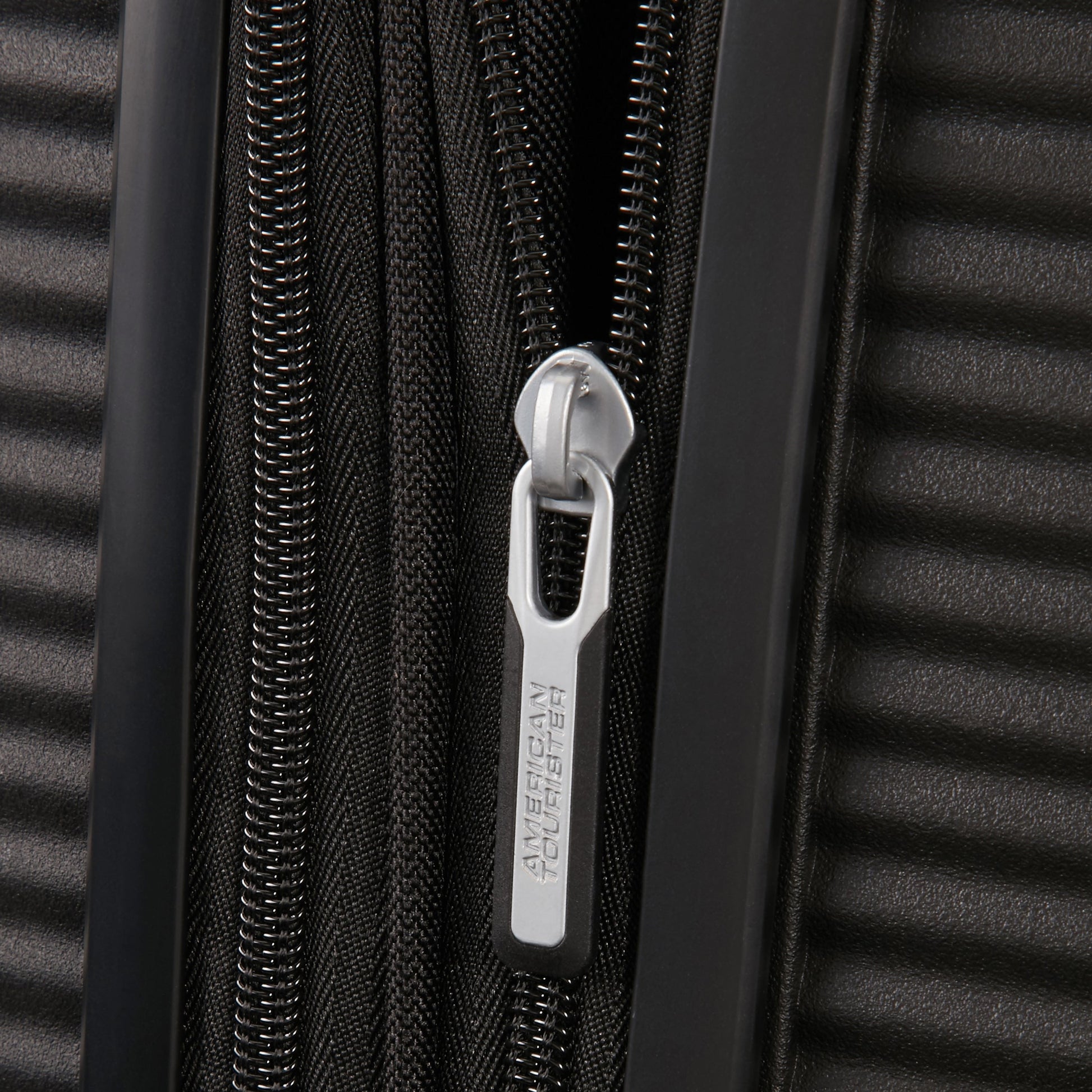 American Tourister Luggage American Tourister Curio Spinner Carry-On Expandable Luggage