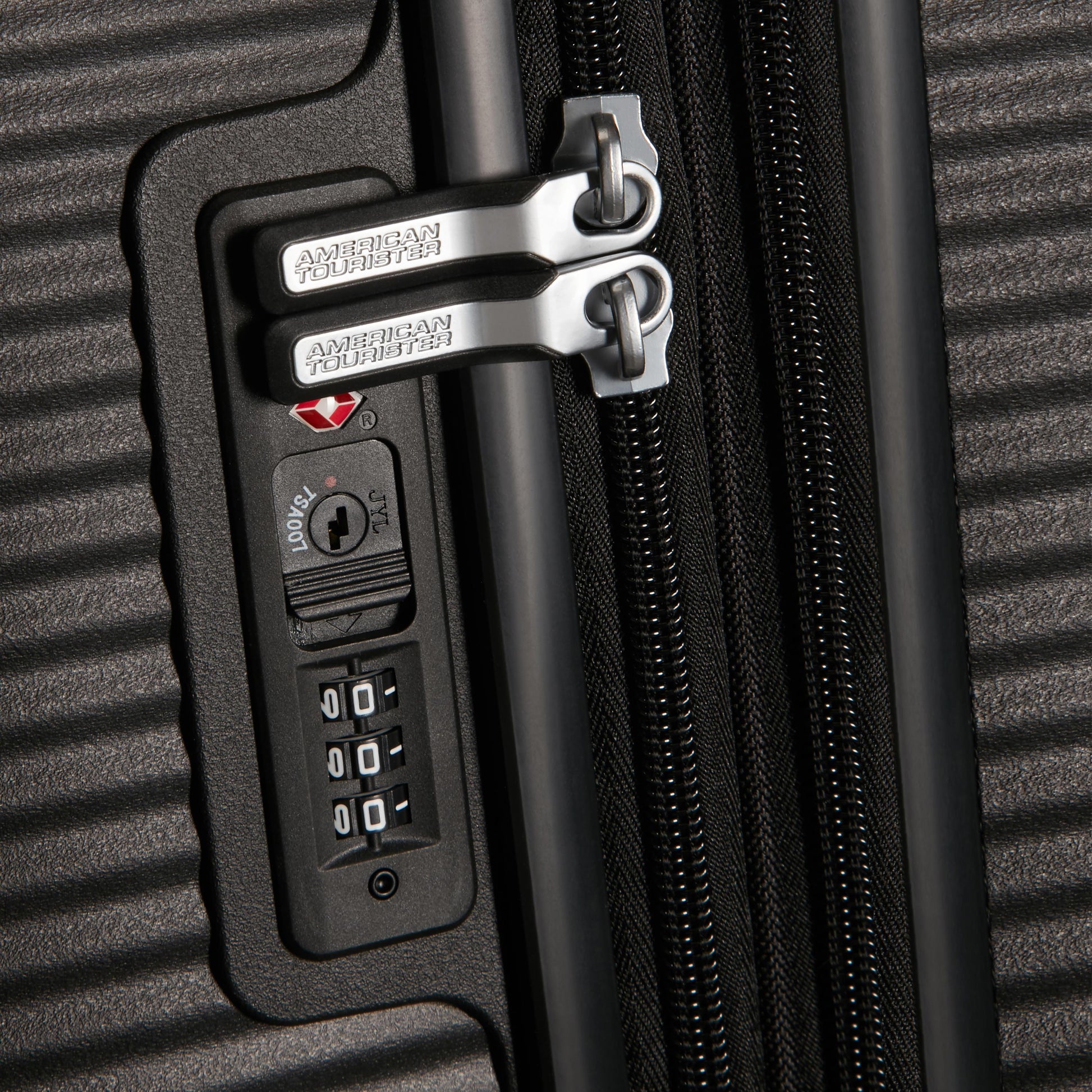 American Tourister Luggage American Tourister Curio Spinner Carry-On Expandable Luggage