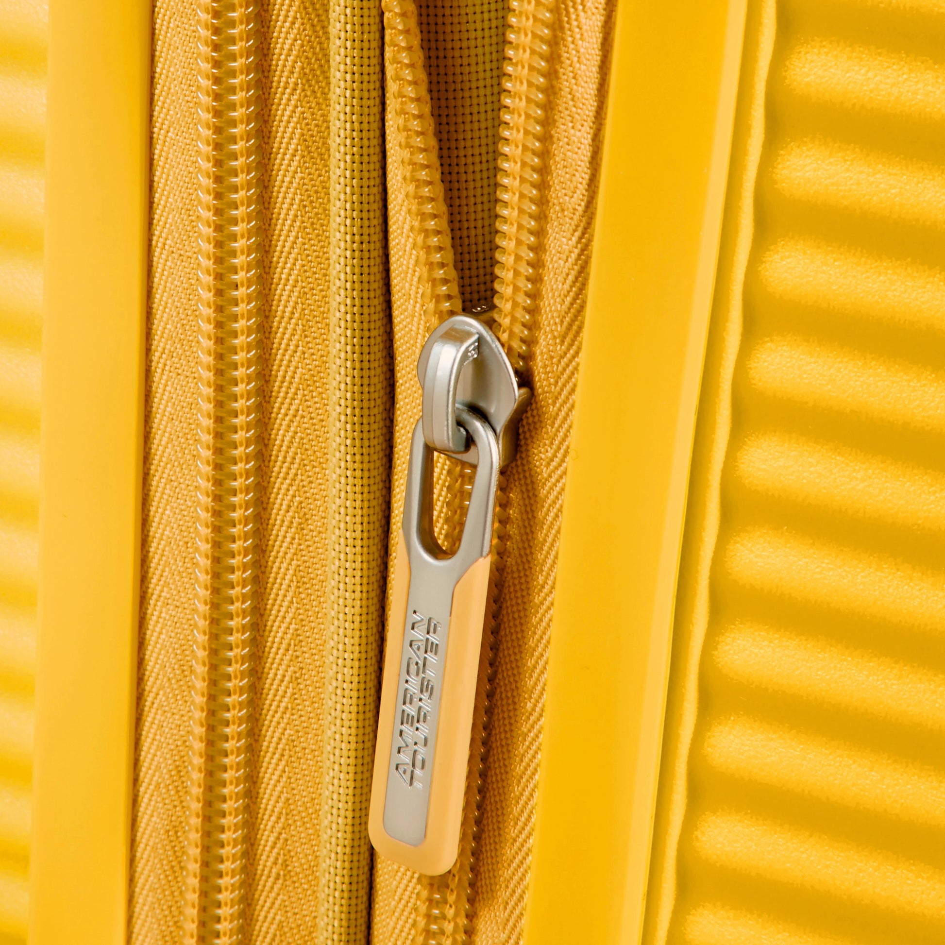American Tourister Luggage American Tourister Curio Spinner Carry-On Expandable Luggage